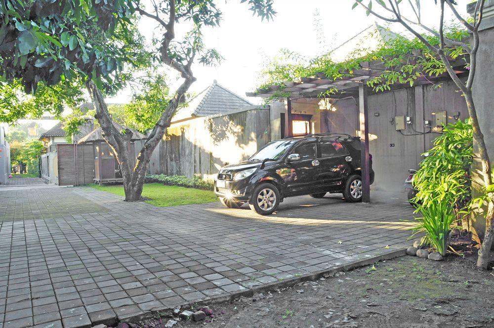 Villa Tulip Sanur Exteriör bild